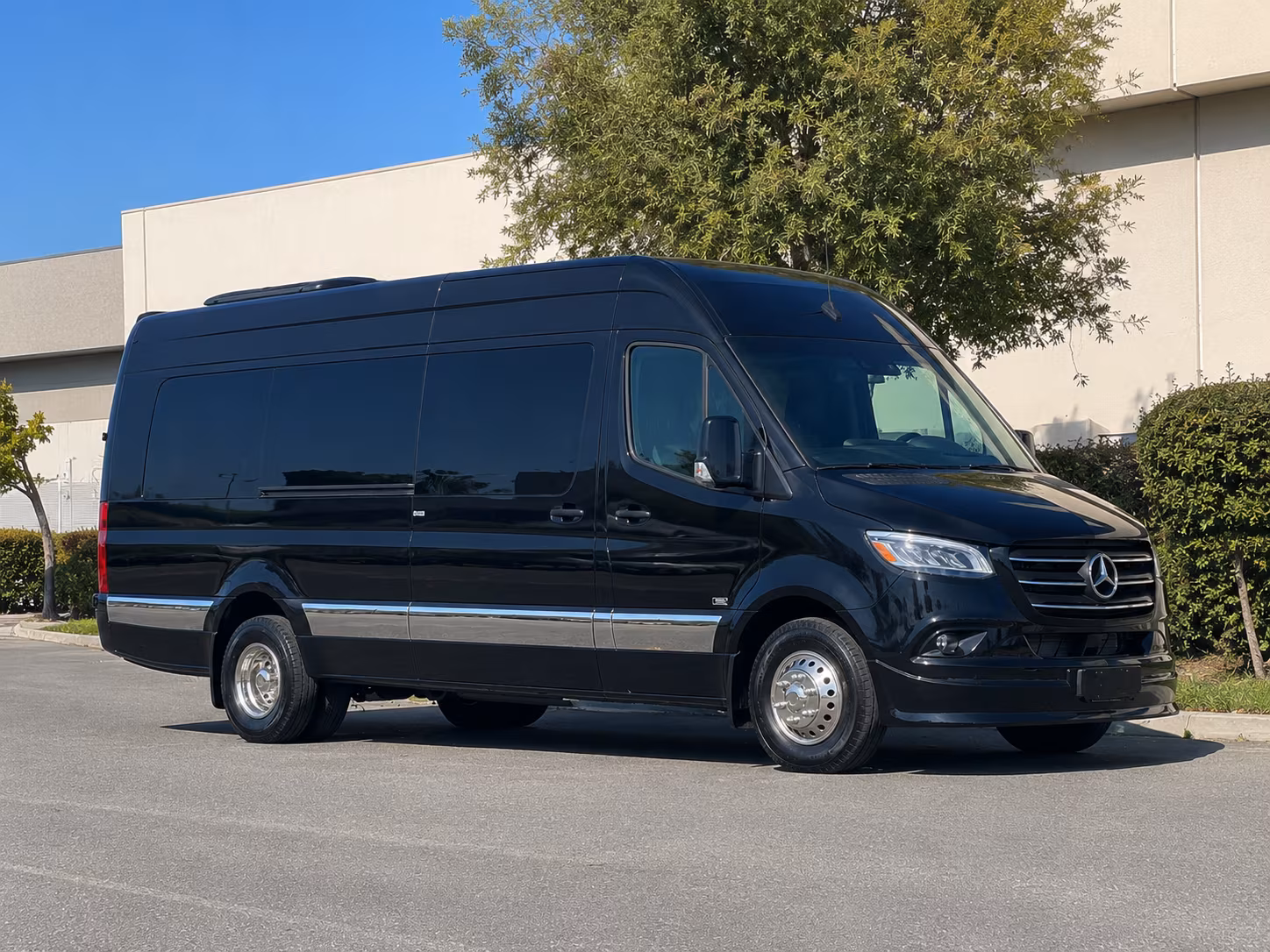 columbus 15 passenger sprinter van