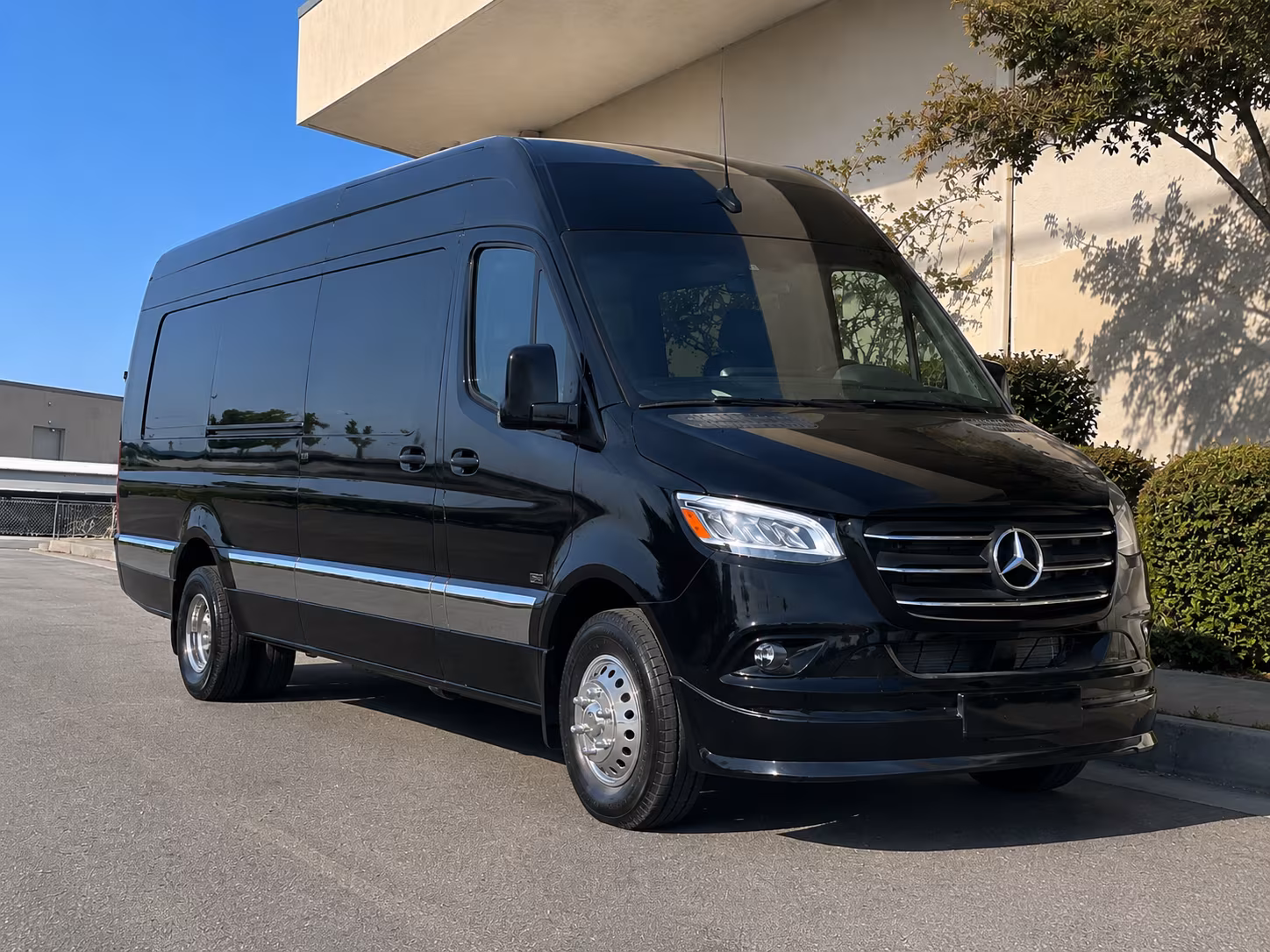 columbus 8 passenger sprinter van