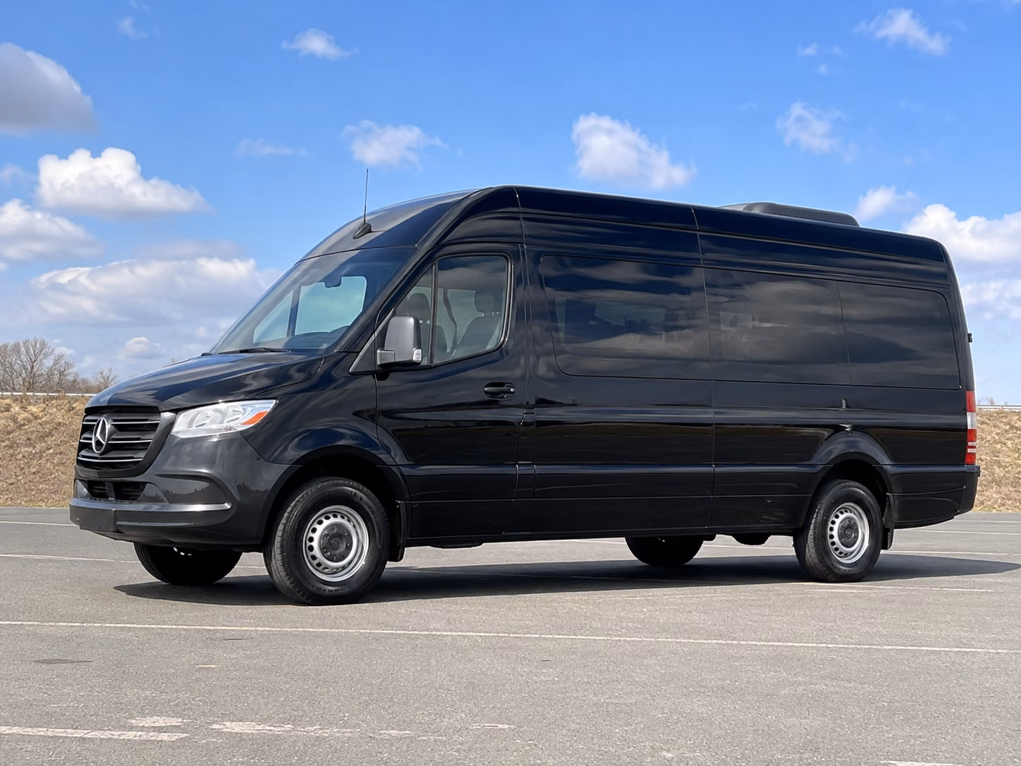 find the perfect transportation for your next airport transfer 1